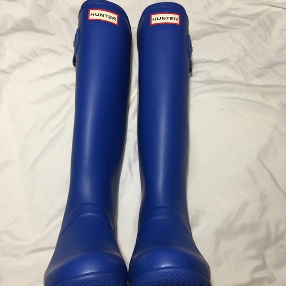 Hunter Blue Tall High Rain Boots - Picture 11 of 14